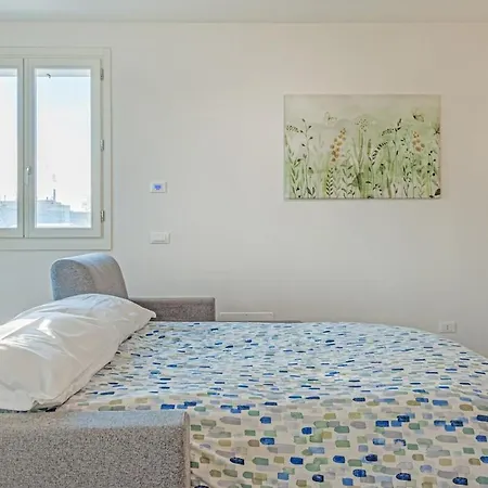 Apartman Bellaria Palace - In The Hearth Of Motor Valley By Movebnb *