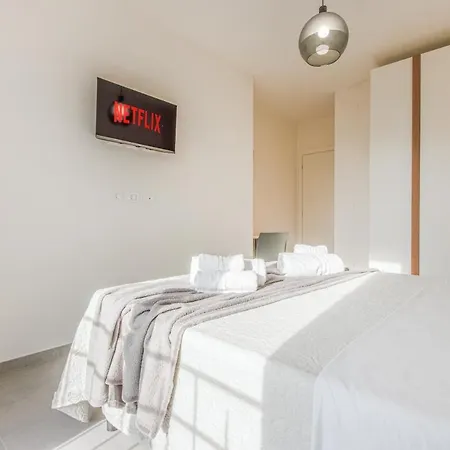 Lägenhet Bellaria Palace - In The Hearth Of Motor Valley By Movebnb *