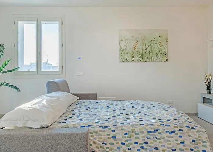 Apartment Bellaria Palace - In The Hearth Of Motor Valley By Movebnb *